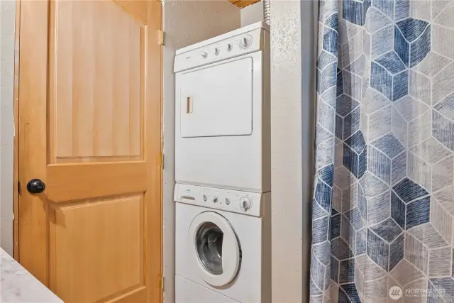 Stacking washer and dryer stays!