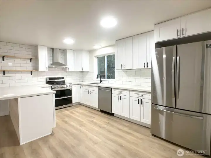 Kitchen with eating area!