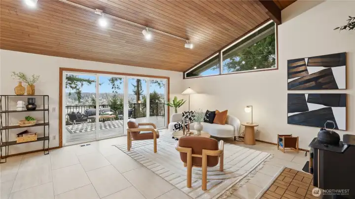 More sweeping Lake views from Family Room. Casual entertaining flows easily from indoor to outside on summer days!