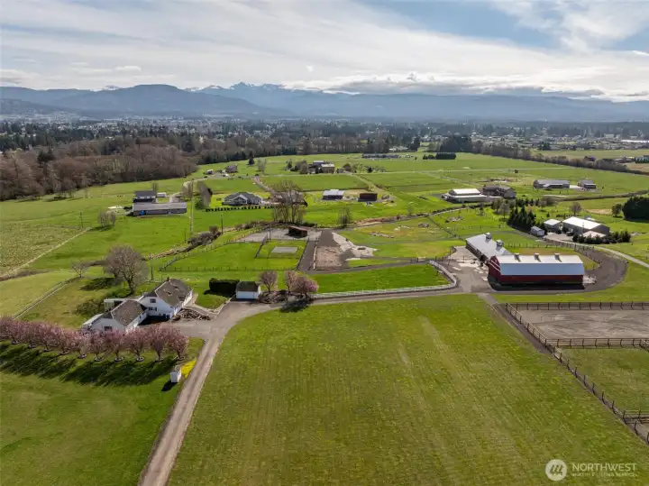 House is to the left , barn to the right. Such a great property.