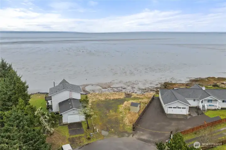 Build now or enjoy as-is—flexibility to suit your plans.