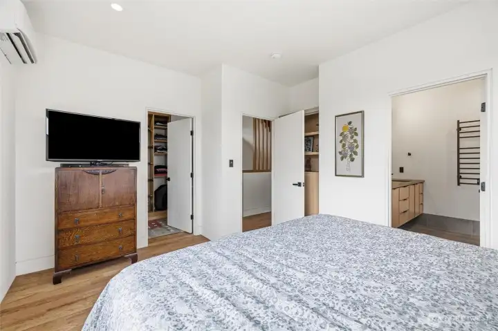 Primary has a walk-in closet with built-ins shelves.