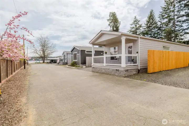 A short jaunt down to the water