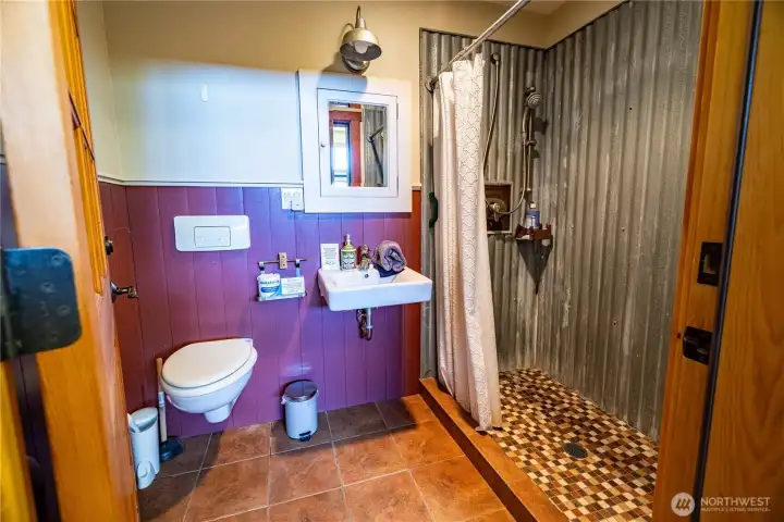 2nd bathroom
