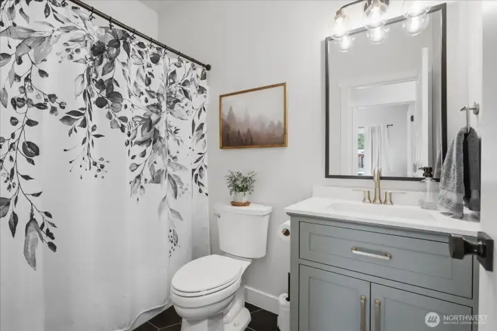 2nd/Guest bathroom 2nd/Guest bathroom