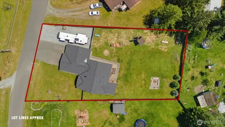 Approximate lot boundaries Approximate lot boundaries