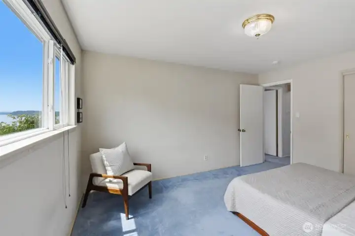 2nd bedroom looking west