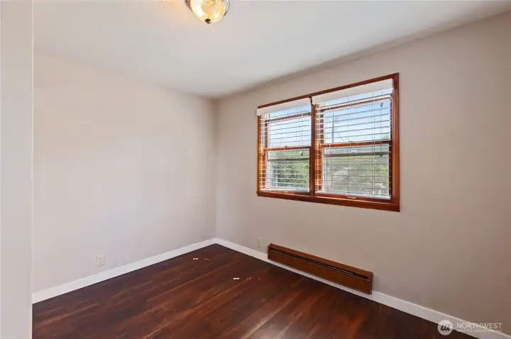 2nd bedroom. 2nd bedroom.