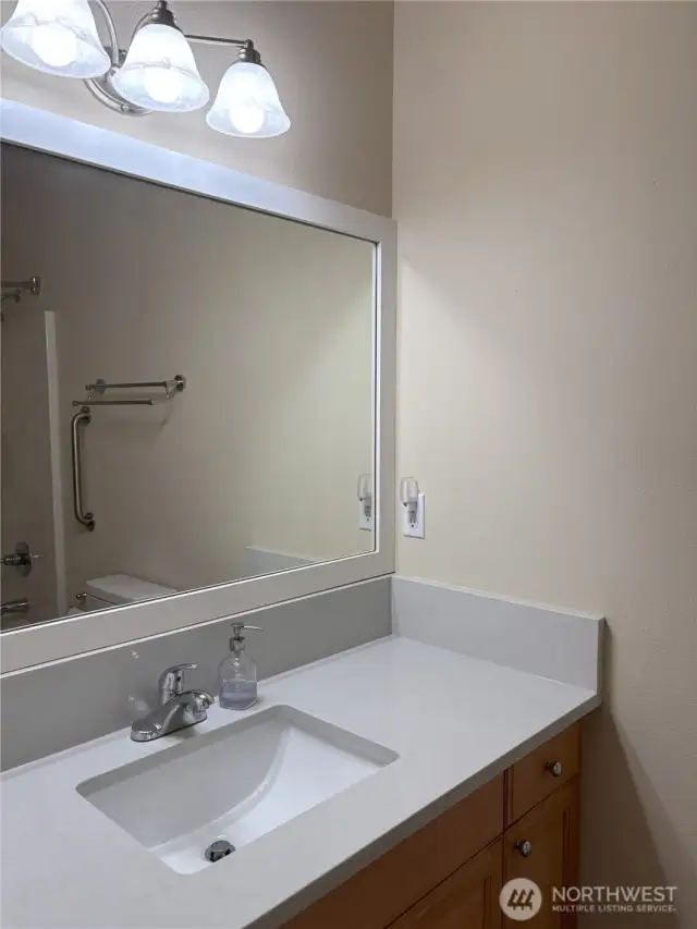 Hallway Full Bath
