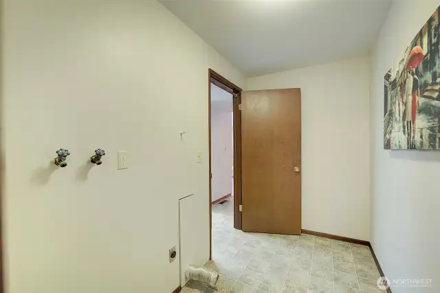 Main level laundry room