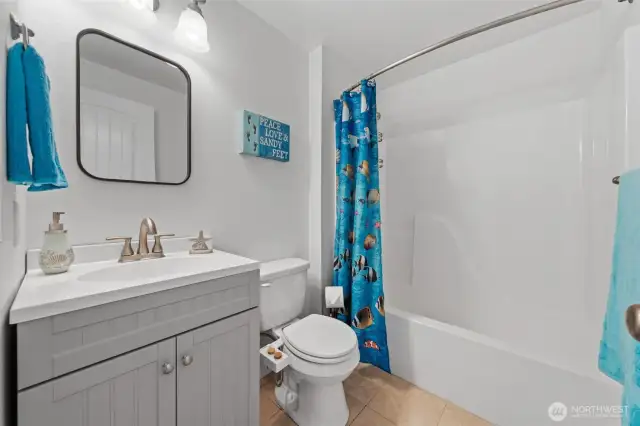 Upstairs main bath