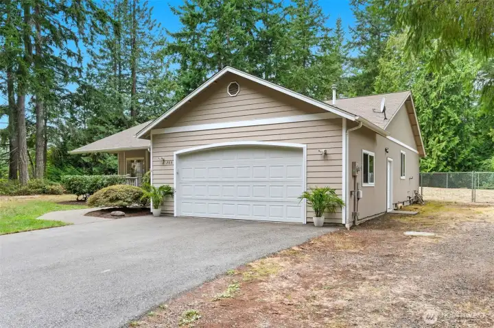 This home sits in Minterbrook, a serene corner of Port Orchard.