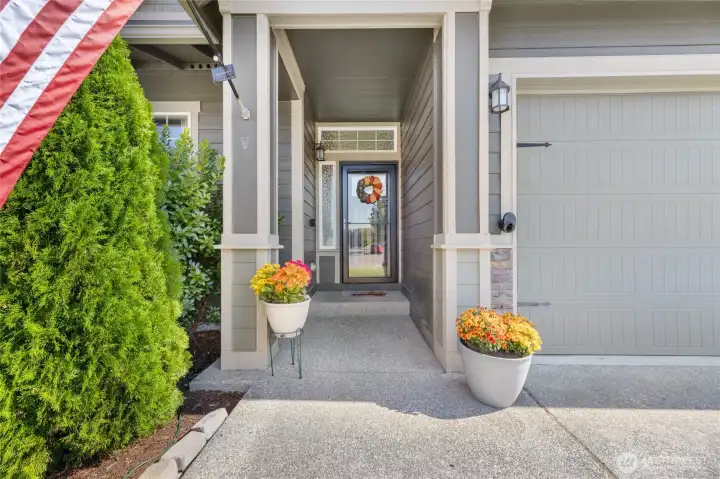 Step inside to this beautiful newer construction home