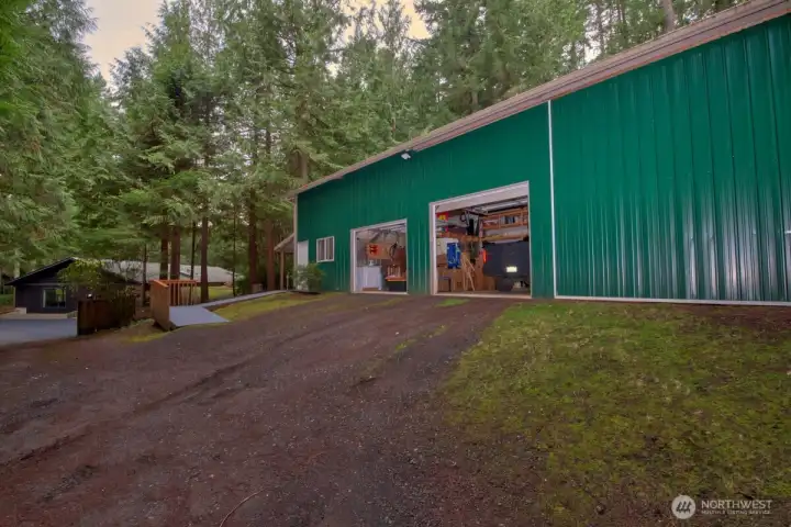 Enormous 3-bay garage - it can hold an RV