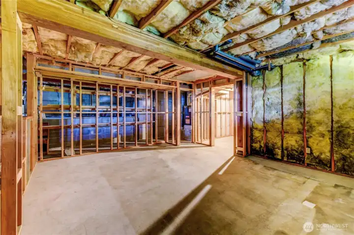 Prepped, unfinished bonus room on lower level will add 280+ sq.ft. to the home for excellent equity