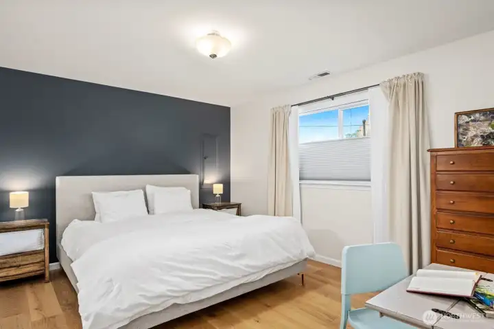 Primary suite with king-sized bed