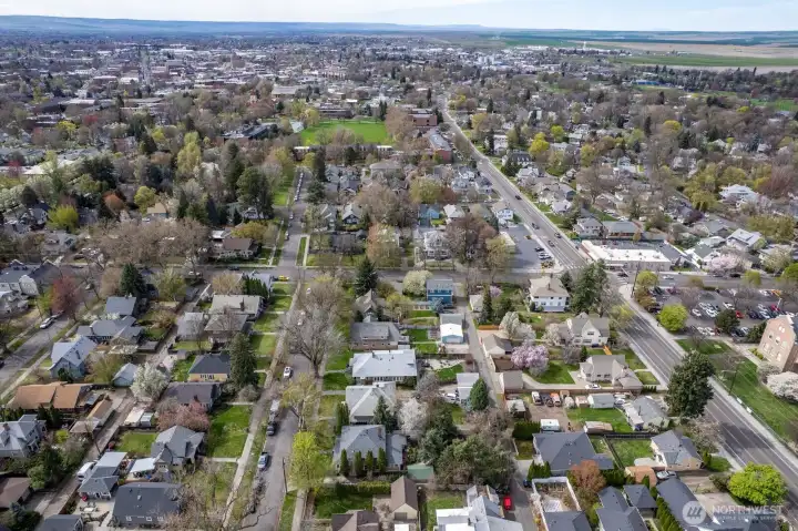 Whitman College 3 blocks away