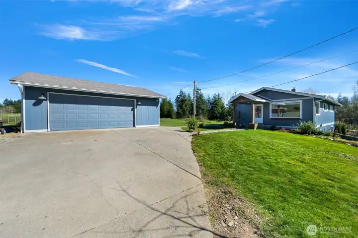 Detached 2 Car Oversized Garage