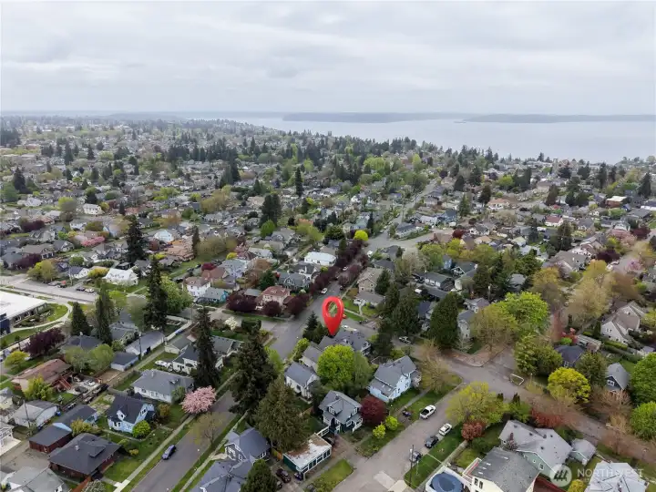 A short drive to the Old Town waterfront