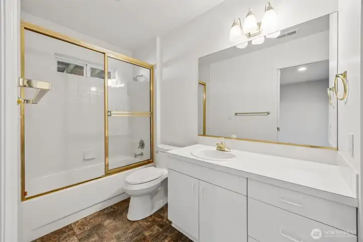 Lower level en-suite to bedroom #3.