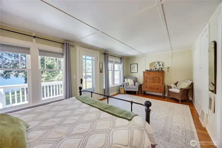 Primary Bed
