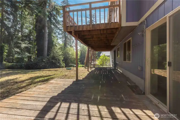 Lower level wood deck.