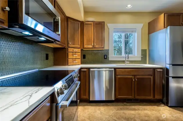 New Quartzite Countertops, Solid wood cabinetry