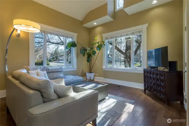 Large Windows, Engineered hardwood throughout