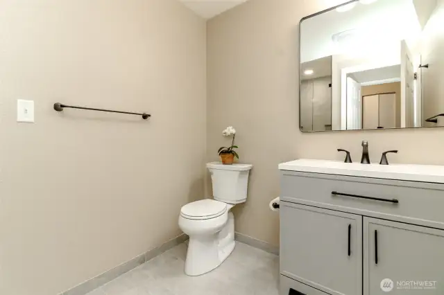 New tile flooring  and vanity