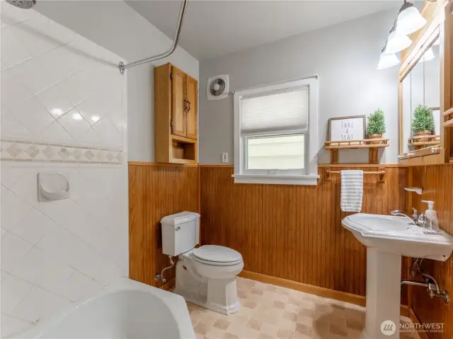 Main Floor Bathroom