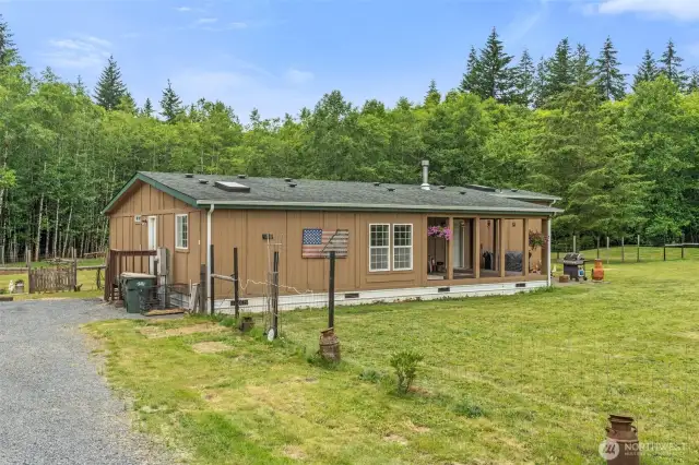 Fully fenced front & back yard.