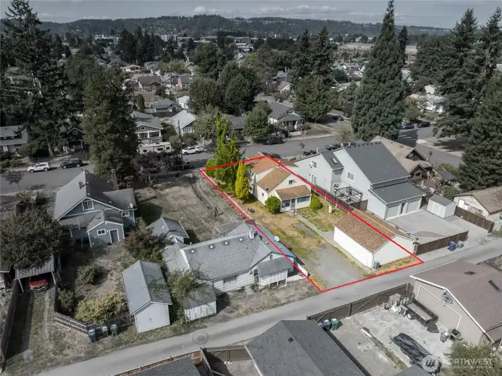 Approximate property lines. Neighboring parcel (left side of photo) is also for sale.