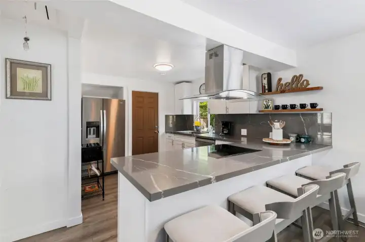 Breakfast bar with room for 4