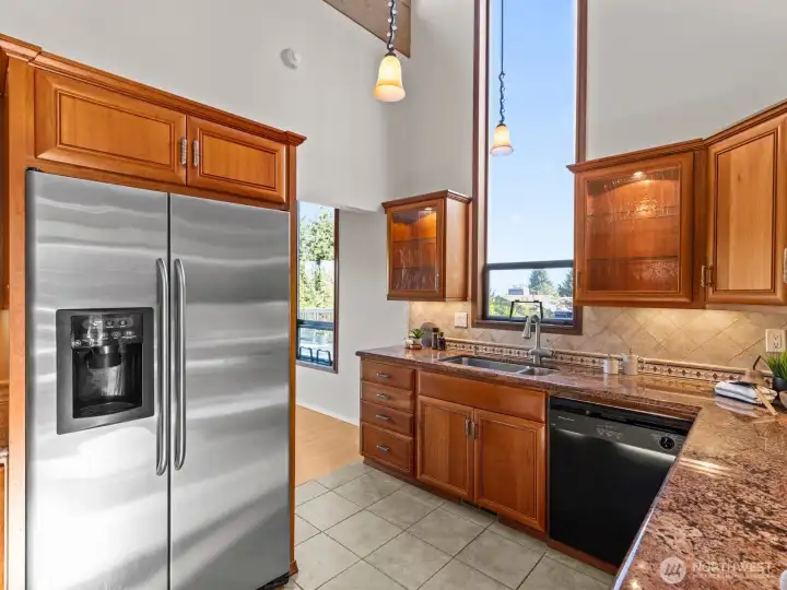 Washing dishes won't feel like such a chore as you gaze out at the views of Downtown Bellevue and potential views of Lake Washington, especially during golden hour.