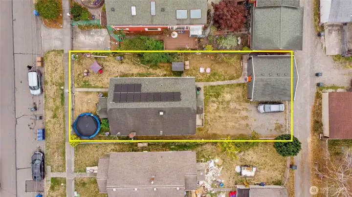 Property Lines Are Estimates. Buyer to Verify