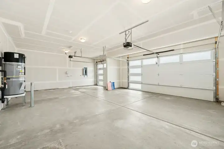 Pics for general layout.  Finishes will vary.  Please visist model home for finishes.