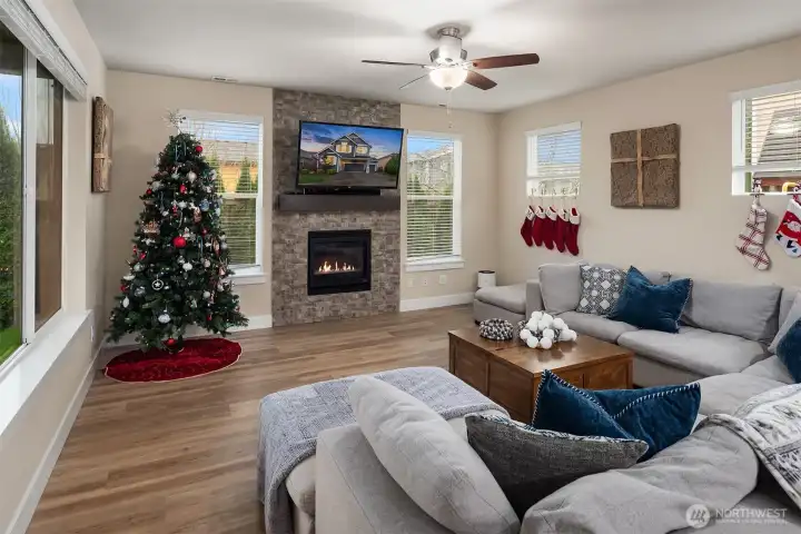 Extral large family room with a gas fireplace for comfy winter days.