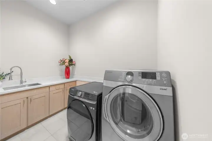 Laundry Room On The Main