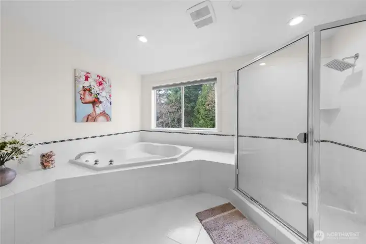 Downstair Shared Full Bathroom