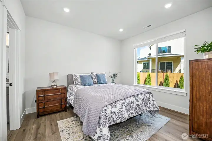 Main floor Mini Suite with  3/4 bath