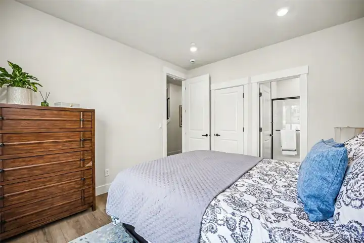 Main floor Mini Suite