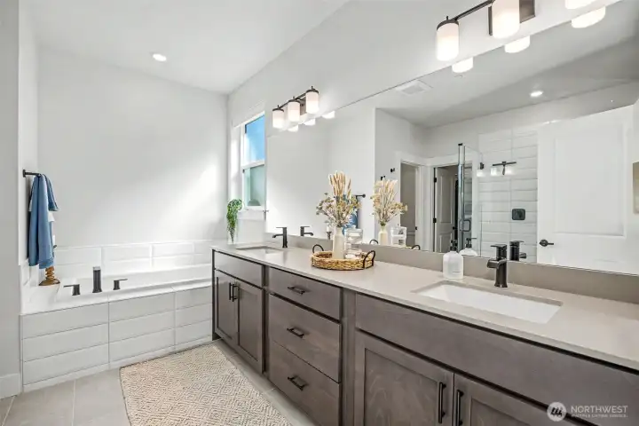 Primary Bathroom Soaking Tub