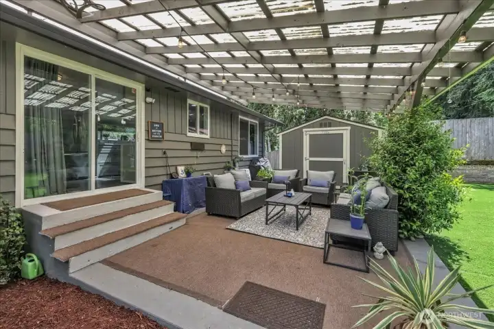 Backyard covered patio
