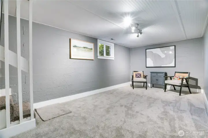 Office/den or 4th bedroom downstairs
