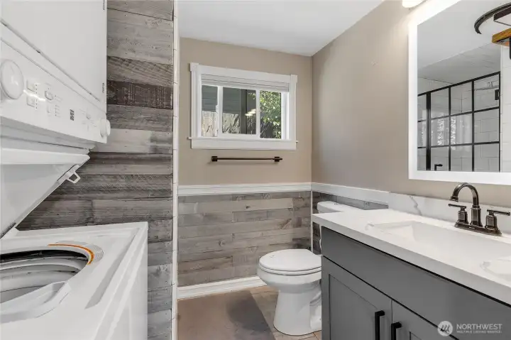 Laundry/Bath