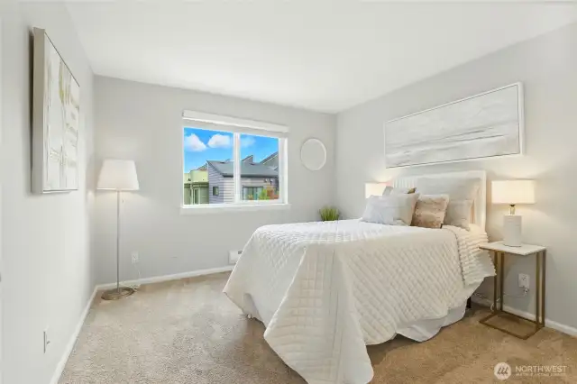 Second bedroom.