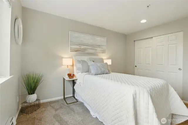 Second bedroom.