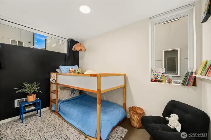 2nd bedroom on entry level (1st story)