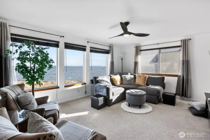 Upstairs Bay-View Media Room