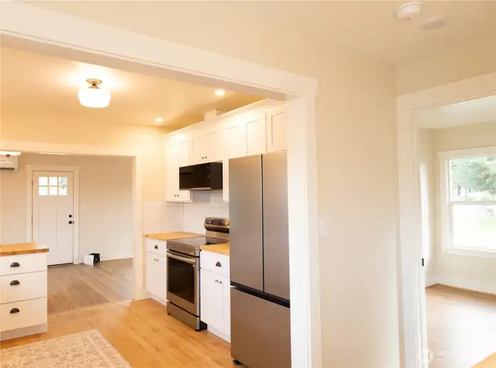 Warm and cheery -this property has an easy flow between rooms